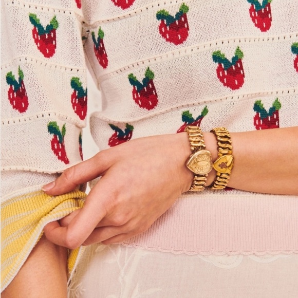 RARE Famous Isha Top Strawberry Revolve - Picture 5 of 11